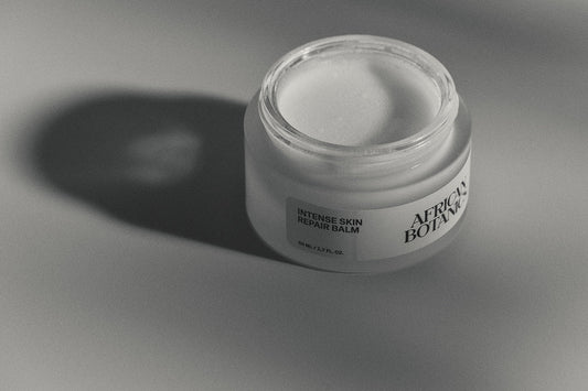 A Guide to Winter Renewal: Skincare Rituals for Cold Weather Comfort