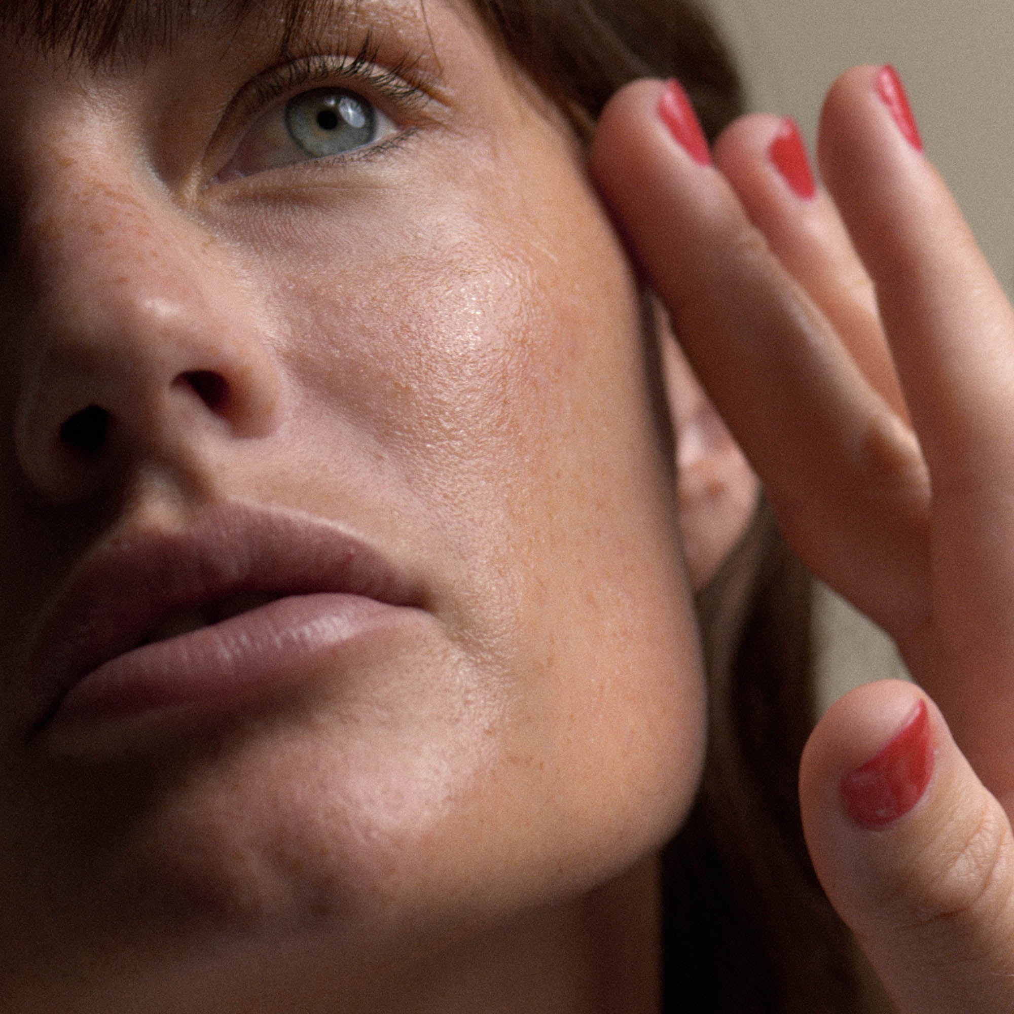 Moisturizing Exosome Gel — Regenerative Hydration | African